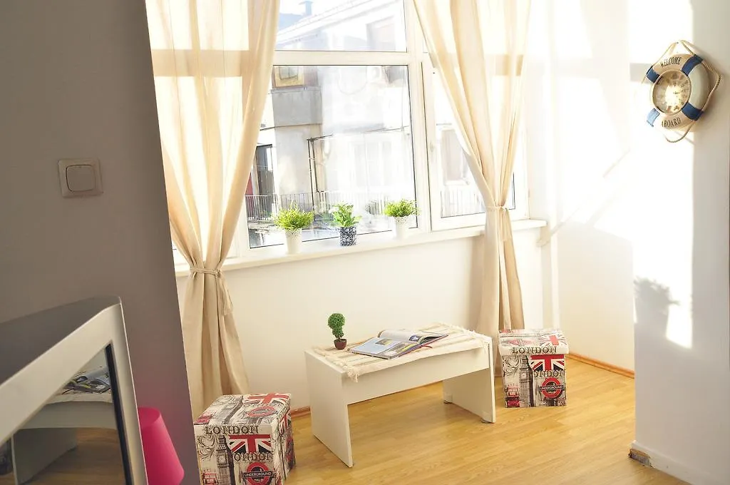 בוקרשט 6 Sense Apartment