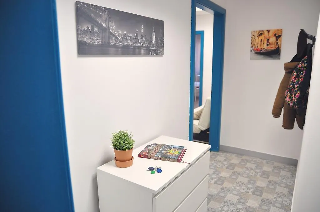 6 Sense Apartment Bucharest